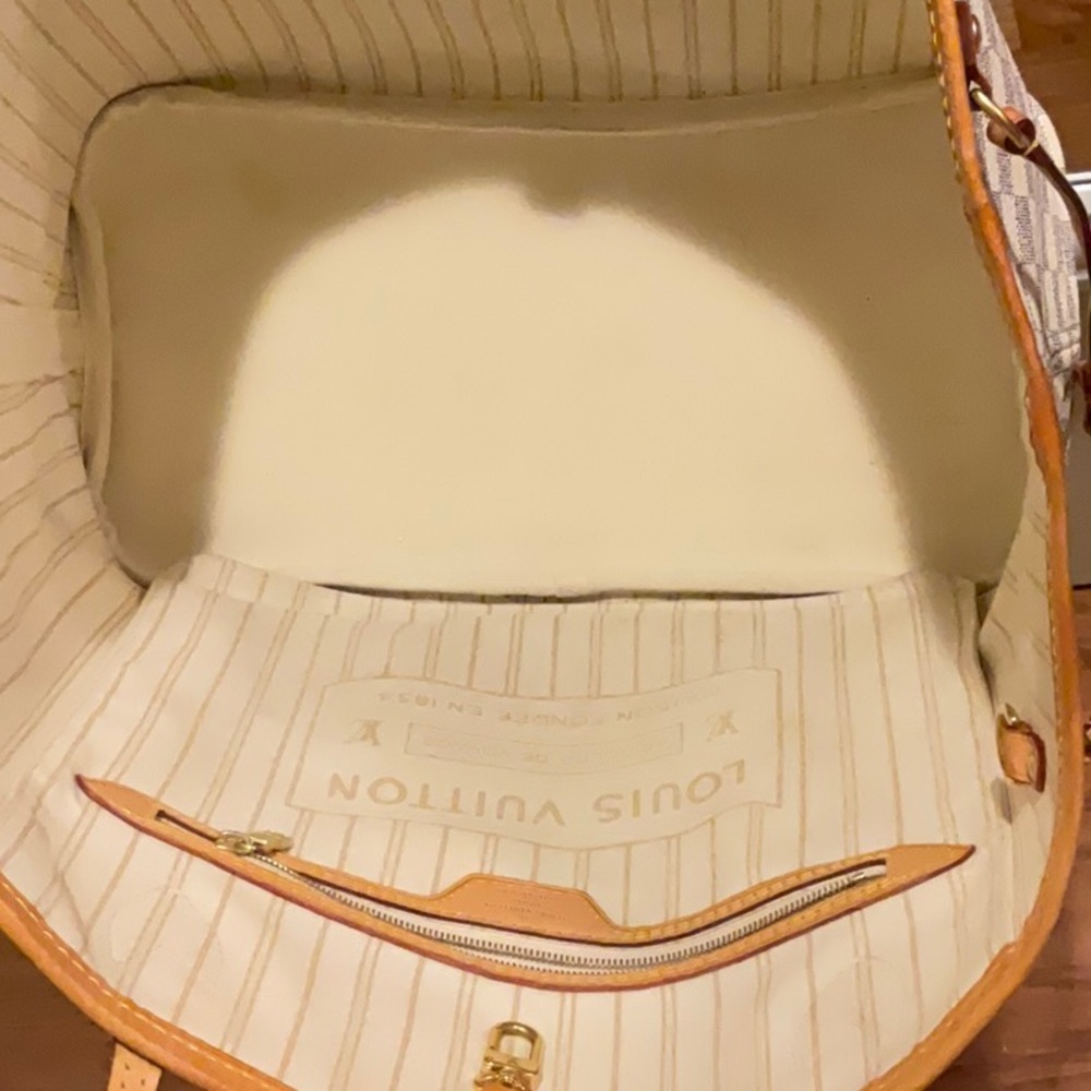 Louis Vuitton Damier Azur Tote with Tan Trim - Picture 9 of 16